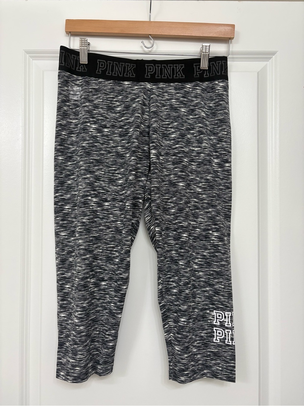 PINK Victoria's Secret Black & Gray Space-Dye Capri Leggings